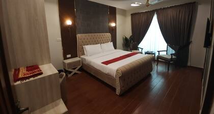 Aspire Lodge - Family Guest House, Bedrooms with private washrooms in Islamabad