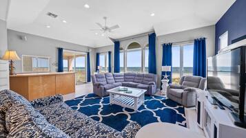 House, Multiple Beds (Candy Land) | Living area