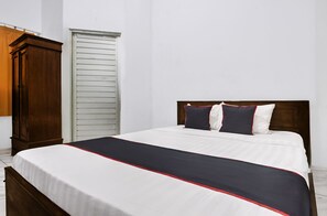 Quarto casal luxo | Wi-Fi de cortesia, roupa de cama