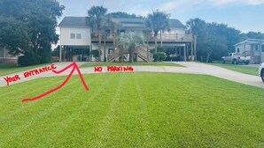 Unclassified image, 4 of 38, button - Boat & pet friendly. Minutes to Emerald Isle & a half mile to the boat ramp. (Cedar Point)