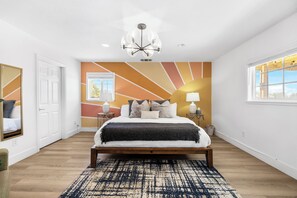 3 bedrooms, iron/ironing board, WiFi, bed sheets - 3-bedroom house in Joshua Tree with Hot tub, Cowboy pool, Fire pit, & game room (Joshua Tree)