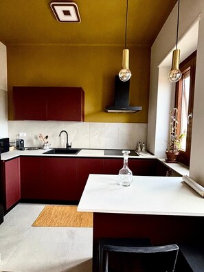 Micro-ondes, plaque de cuisson