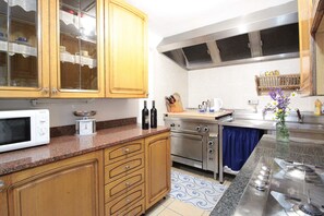 Cabane, vue montagne | Cuisine privée