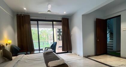 Misty Blues Villas & Resort