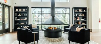 IRIE Living  Brand-New Lux 2BR 8 Min Grd Park
