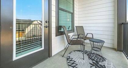 IRIE Living Brand-New Lux 2BR 8 Min Grd Park