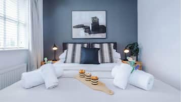 Apartment | Iron/ironing board, free WiFi