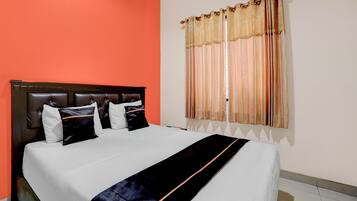 Deluxe Double Room | Free WiFi, bed sheets