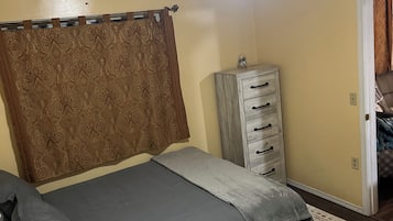 1 habitación, wifi y ropa de cama