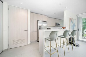 Private kitchen - Beach Garden Apartment with Private Pool (carolina)