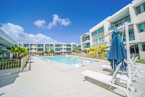 Pool - Beach Garden Apartment with Private Pool (carolina)