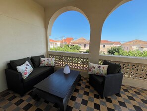 Property grounds - Appartement 1er étage d'une maison de famille, à 50 m de la plage. (Valras-Plage)
