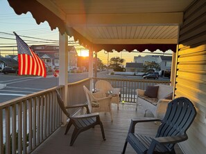 Property grounds - 3 Bedroom Beach house situated 10 houses from the beach Seaside Park - parking (seaside park)