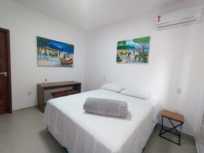 Comfort Double Room | Premium bedding, pillowtop beds, desk, laptop workspace - Suítes Castanheiras  (Paraty)