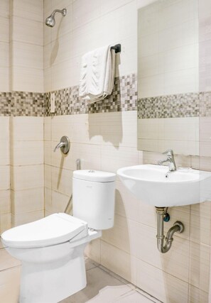 Superior Double Room | Bilik Mandi