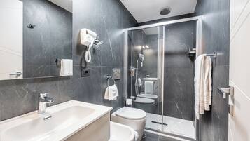 Comfort Double Room | Soundproofing, free WiFi