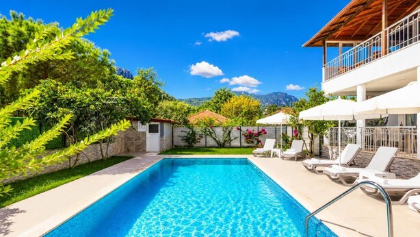 Pool - Daisy Villa - Five Bedroom Villa, Sleeps 10 (Dalyan)