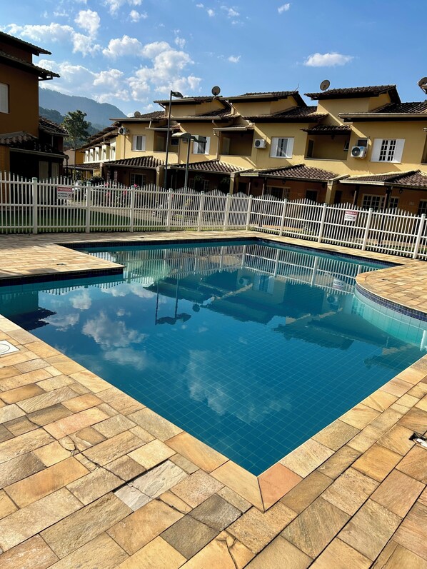 Udendørs pool