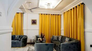 Executive Room | Living area