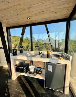Comfort House, Partial Ocean View | Free WiFi