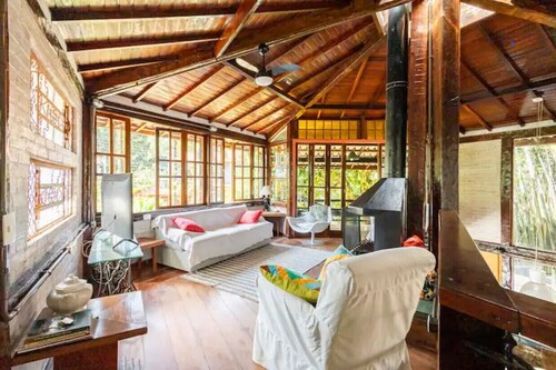 Charming Camburi House 5 minutes from the beach