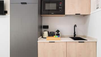 ห้องดับเบิล, อุปกรณ์ช่วยการเคลื่อนไหว | เตารีด/โต๊ะรีดผ้า, Wi-Fi ฟรี