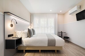Double Room, Ground Floor | Iron/ironing board, free WiFi