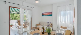 Vacation 'Danoe 5' with Mountain View, Private Terrace and Wi-Fi