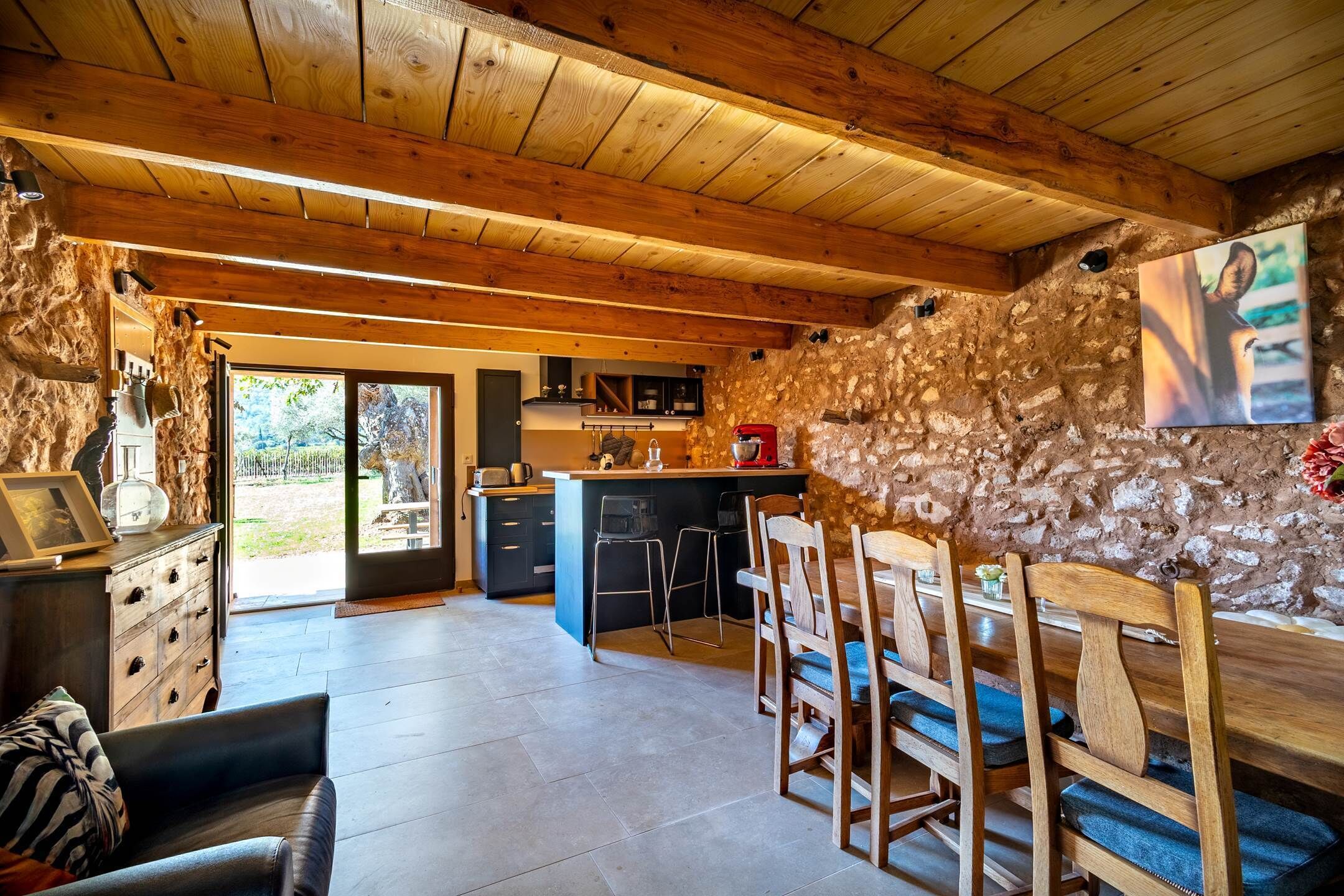 Réfrigérateur, micro-ondes, four, lave-vaisselle