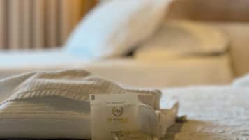 Luxury Room | Blackout drapes, iron/ironing board, free WiFi