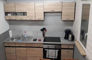 ميكروويف، فرن، موقد طهي مسطح، غسالة أطباق