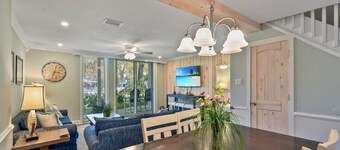 Villa 332: 2  BR, 1.5  BA Condominium in Jekyll Island, Sleeps 6