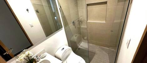 Family Apartment | Bathroom