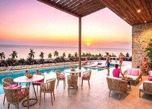 Nicht klassifiziertes Bild, 2 von 89, Schaltfläche