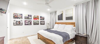 Modern 3BR Retreat with Patio in Gray