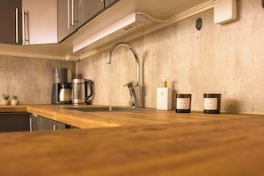 Kühlschrank, Herdplatte, Geschirrspüler