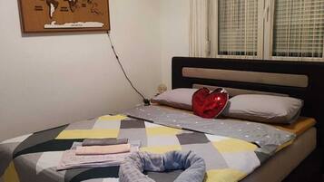 1 bedroom, iron/ironing board, WiFi, bed sheets