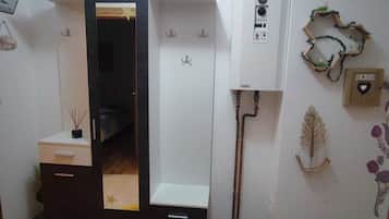 1 camera, ferro/asse da stiro, Wi-Fi, lenzuola