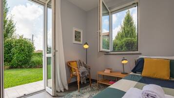 Apartment, Smoking | 4 bedrooms