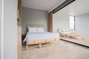 2 bedrooms, internet, bed sheets