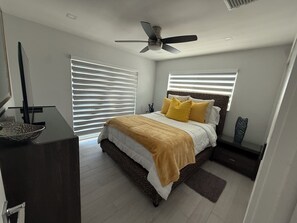 4 chambres, fer et planche à repasser, accès Internet, draps fournis