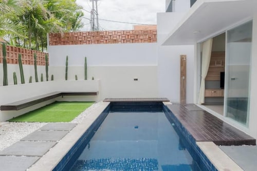 Gretel Villa - 2BR private pool