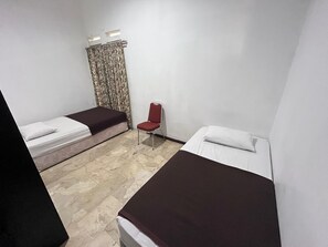 Free WiFi, bed sheets