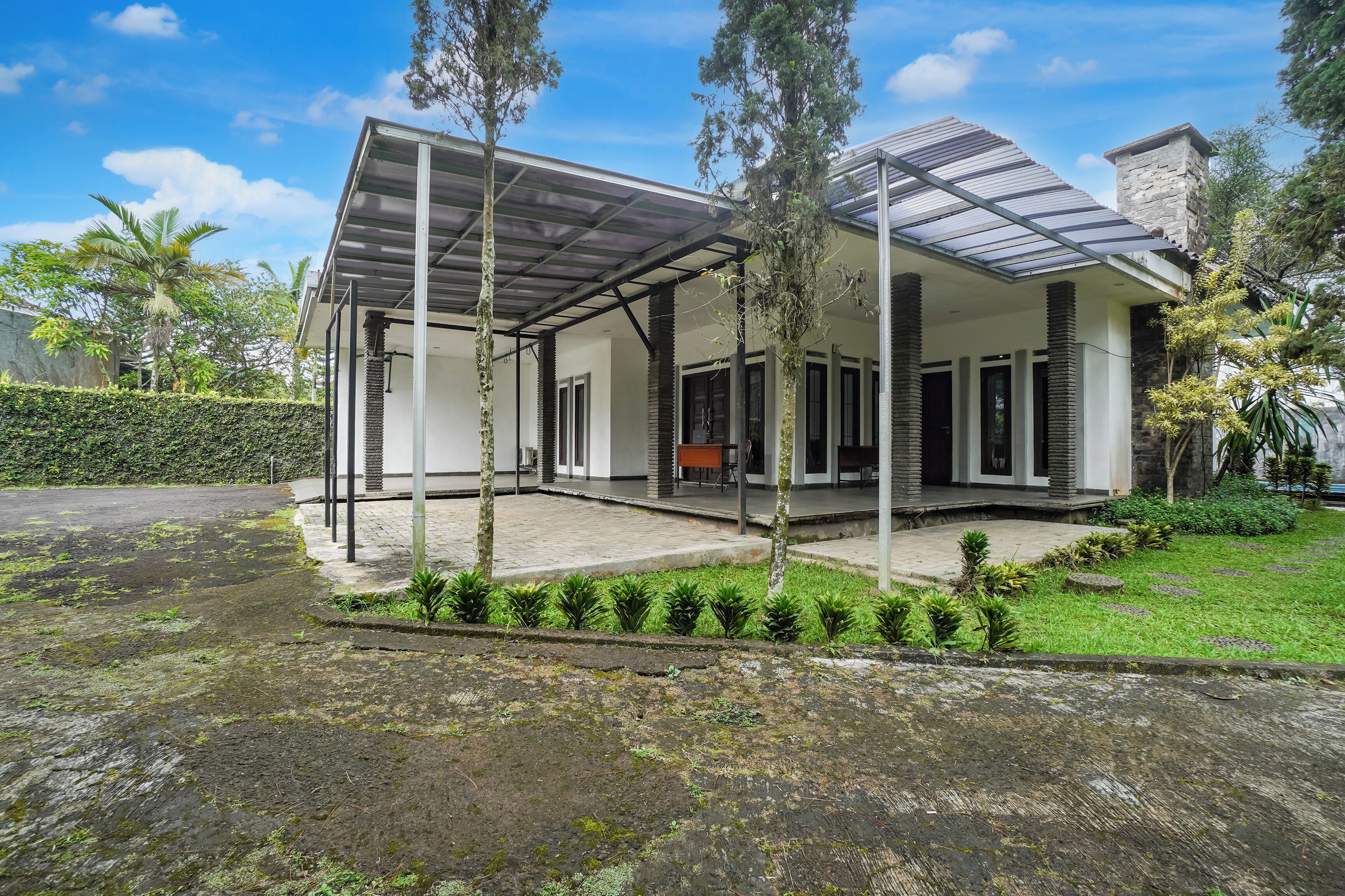 Fachada de la propiedad