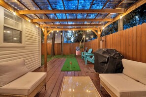 Terrace/patio - ☀️Beautiful Views-Bikes-Pet Friendly-30A-Milo's Beach Bungalow☀️ (Santa Rosa Beach)