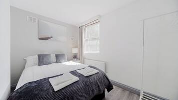 1 bedroom, iron/ironing board, Internet, bed sheets