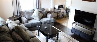 Superb 2-bedroom house with AC, in New Haven close to Yale, restaurants  shops