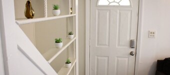 Superb 2-bedroom house with AC, in New Haven close to Yale, restaurants  shops