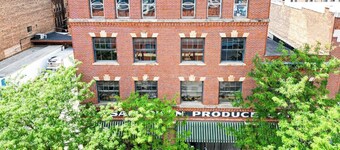 Stylish 2-Bed Downtown Loft