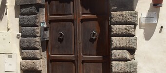 In the heart of Caprarola cozy apartment within walking distance of all services